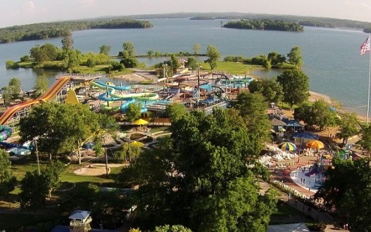 NSH_with_Lake-527x330-1 Nashville Shores with Lake