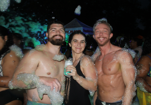 Adult Pool Party Group Foam Party Web Wags Waves